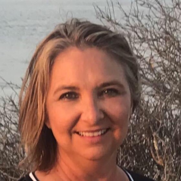 Meet your Posher, Lisa - Picture 1 of 1